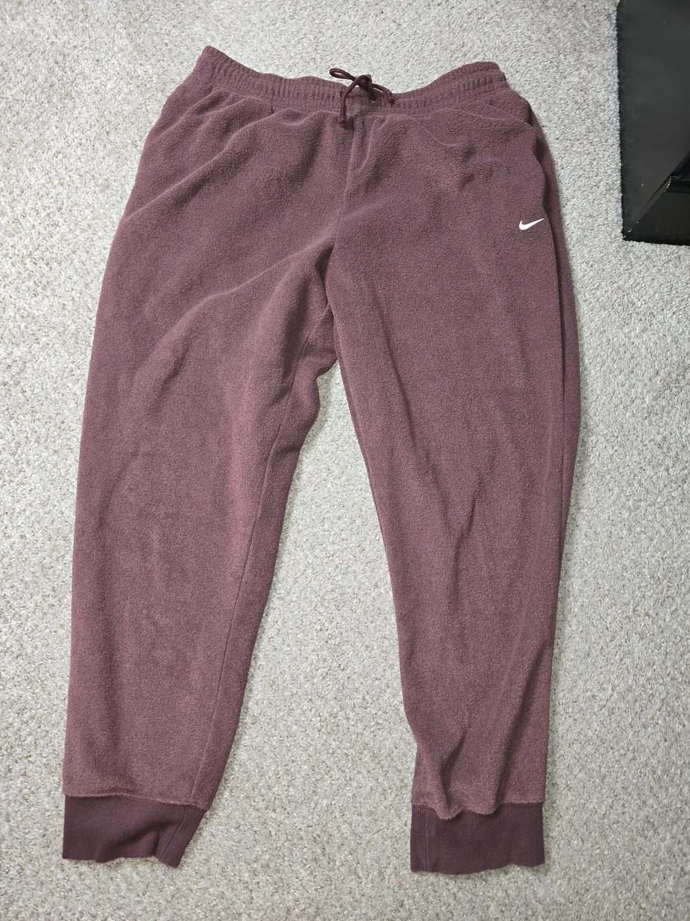 Nike Women's Burgundy Plush Fleece Jogger Pants Size XL